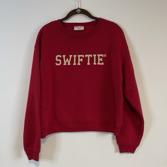 Taylor Swift Swiftie Sweatshirt Medium Red Hoodie Crewneck TS Merch Tour Red Era - Picture 1 of 14